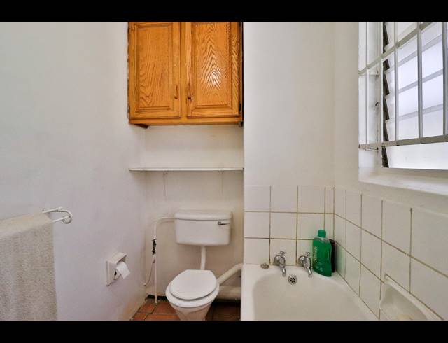 1.5 BEDROOM FLAT SOLD IN WAVERLEY